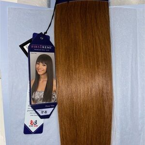 BOBBI BOSS First Remi Premium Human Hair, Prime Yaki Remi 10" • 30, NEW